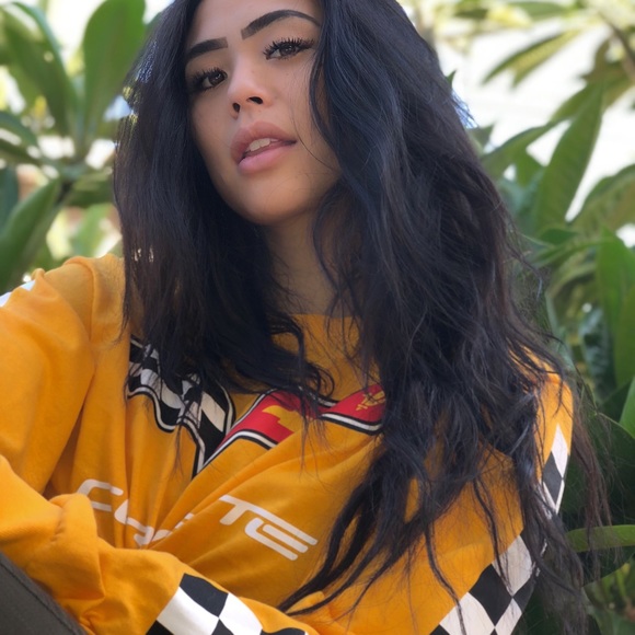 long sleeve crop top - Picture 3 of 3